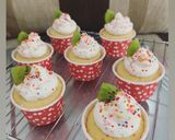 Foto langkah ke 9 dari resep Tropicana Cupcakes.