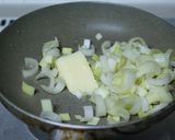 A picture of step 3 of Caramelized Leek.