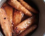 A picture of step 17 of Deep fried patisapta :-.
