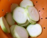 Foto del paso 2 de la receta: Filetes de la huerta (calabacín rebozado)