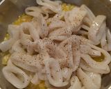 Foto del paso 3 de la receta: Anillas de calamar en su tinta