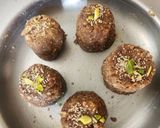 A picture of step 5 of Adadiya - (Adadiya Pak) Traditional Kutchi Gujarati Winter Delicacy.