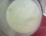 A picture of step 3 of Banana Shake.