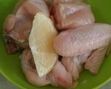 Foto langkah ke 1 dari resep Sup ayam goreng suir.