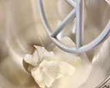 Foto del paso 2 de la receta: Pastel con manteca, cabello de ángel y vino dulce moscatel “sin gluten”