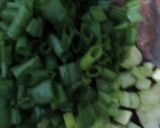 Foto langkah ke 1 dari resep Nasi Telur Ceplok with Scallion Oil.