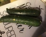 Une image de l'étape 3 de Salade de crabe au céleri, courgette, oignon rouge et olives noires.