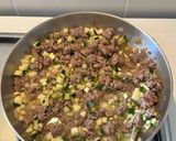 Foto del passaggio 7 della ricetta Orecchiette con zucchine e salsiccia