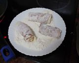 Foto del paso 5 de la receta: Rollitos de pechuga rellenos de jamón serrano, queso y espinacas con papas fritas