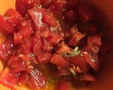 Bruschetta z pomidorem i serem fetą krok przepisu 1 zdjęcie
