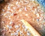A picture of step 4 of Onion gravy.