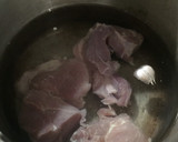 Foto del paso 1 de la receta: Frijol colorado con costilla de cerdo