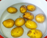 Foto del paso 1 de la receta: Papas arrugadas con salsa mojo picón