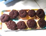 Foto langkah ke 5 dari resep Donat Coklat.