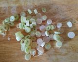 Foto del paso 2 de la receta: Espaguetis de calabacín con tofu crujiente