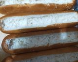 A picture of step 3 of Veg hot dog.