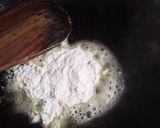 मशरूम विद एप्पल एंड मखाना (mushroom with apple and makhana recipe in Hindi) रेसिपी चरण 4 फोटो