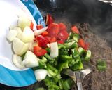 Foto langkah ke 4 dari resep Sapi Lada Hitam.
