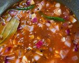 A picture of step 2 of Paneer Shashlik Sizzler.
