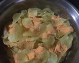 Hình bước làm 2 của món Khoai tây lắc phô mai