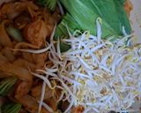Foto langkah ke 3 dari resep Kwetiau Goreng Pedas.