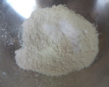 Foto del paso 1 de la receta: Masa de harina integral de espelta para tartas