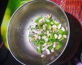 A picture of step 2 of Kaju Curry.