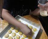 Foto langkah ke 1 dari resep 5 Ingredients Cheese Cookies.