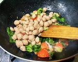 A picture of step 1 of Soya palak rice.