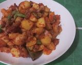 Foto langkah ke 3 dari resep Sambal Goreng Kentang Buncis dan Cumi Asin.