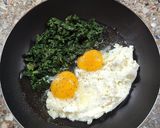 Foto del paso 1 de la receta: 🥬🍳Revuelto de acelga y ricotta - Almuerzo rápido de pocos ingredientes 🍳🥬