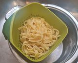 Foto del paso 2 de la receta: Tagliatelli con gambas al ajillo