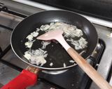 Foto langkah ke 3 dari resep 131. Pindang Tongkol Bumbu Iris.