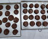 Foto langkah ke 5 dari resep Choco chip Cookies.