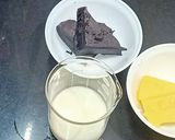 A picture of step 2 of Japanese chocolate cotton sponge cake.