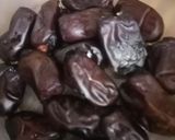 A picture of step 1 of Arabian style dates.