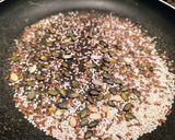 Aszalt gyümölcsös joghurt pirított mézes magvakkal recept fázis 4 fotója