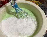 Foto langkah ke 3 dari resep Putu Ayu Lembut Loyang Besar.