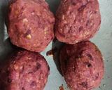 A picture of step 1 of Oats beetroot tikki.