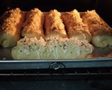 Foto langkah ke 10 dari resep Garlic Cheese Bread.
