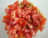 Foto del paso 2 de la receta: Ensalada de garbanzos con langostinos marinados