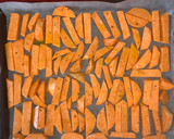 Foto del paso 2 de la receta: Chips de boniato al horno