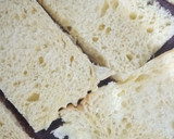 Foto del paso 1 de la receta: Torrija Brioche con Plátano a la Plancha con Helado de Choco Blanco y Cookies Bañado en Chocolate