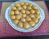 A picture of step 3 of Besan ladoo.