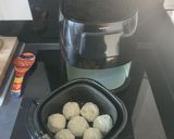 Une image de l'étape 5 de Arrancini chèvre épinard à la friteuse à air.