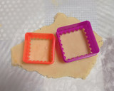 Foto del paso 4 de la receta: Galletas arañas Halloween 🕷️🕸️🕷️para mis compañeros