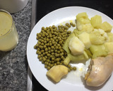 Foto del paso 3 de la receta: Papilla con guisantes y pollo 🥣🍗🥔