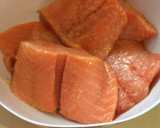 Foto del paso 1 de la receta: Salmón perfumado al romero