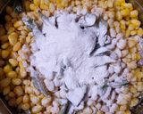 चटपटे कुरकुरे स्वीटकॉर्न (chatpate kurkure recipe in hindi) रेसिपी चरण 3 फोटो