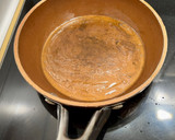 Foto del paso 3 de la receta: Tortilla trufada con cebolla caramelizada
